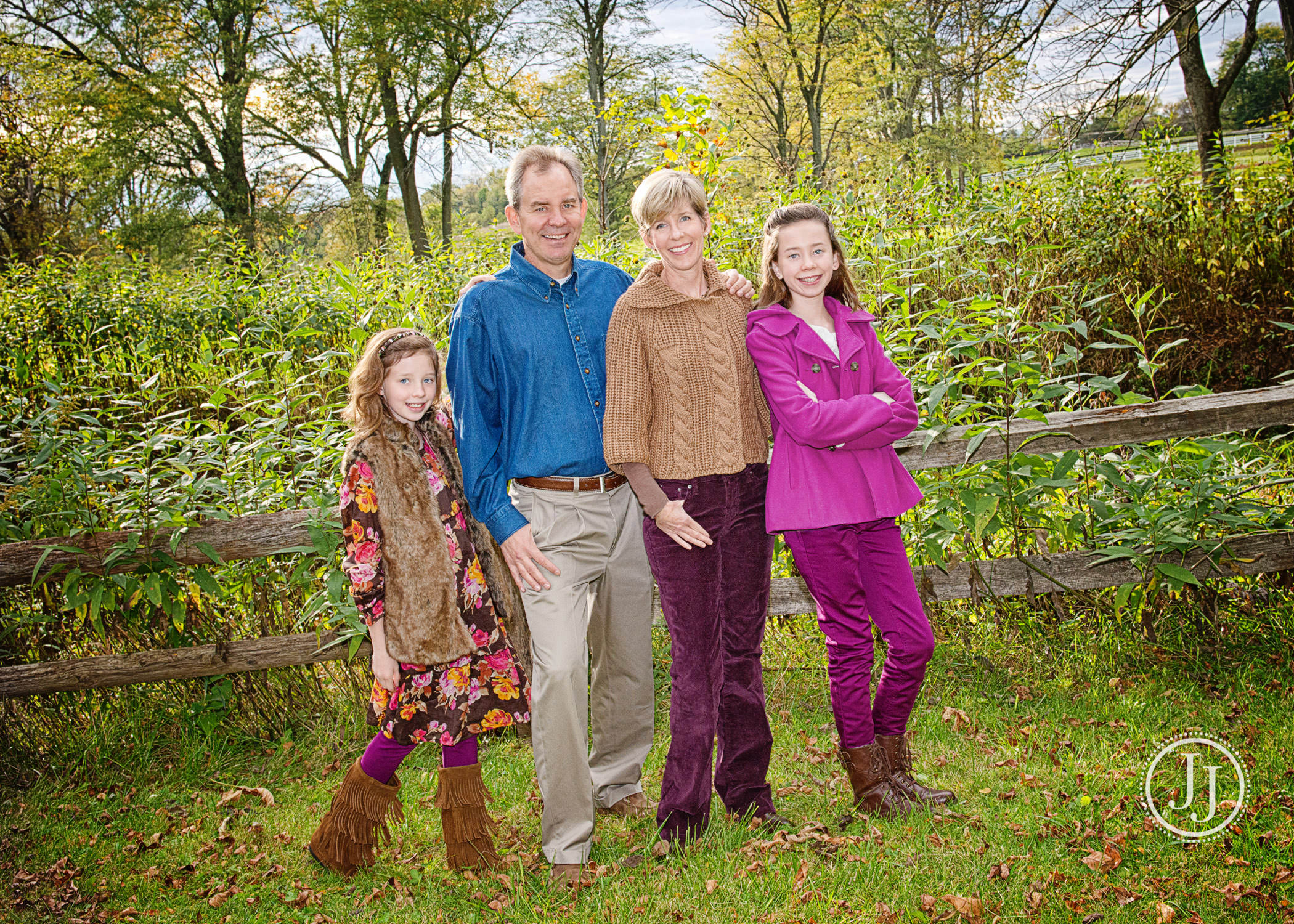 Family Pictures - Color My World Studio - Zionsville, Indiana