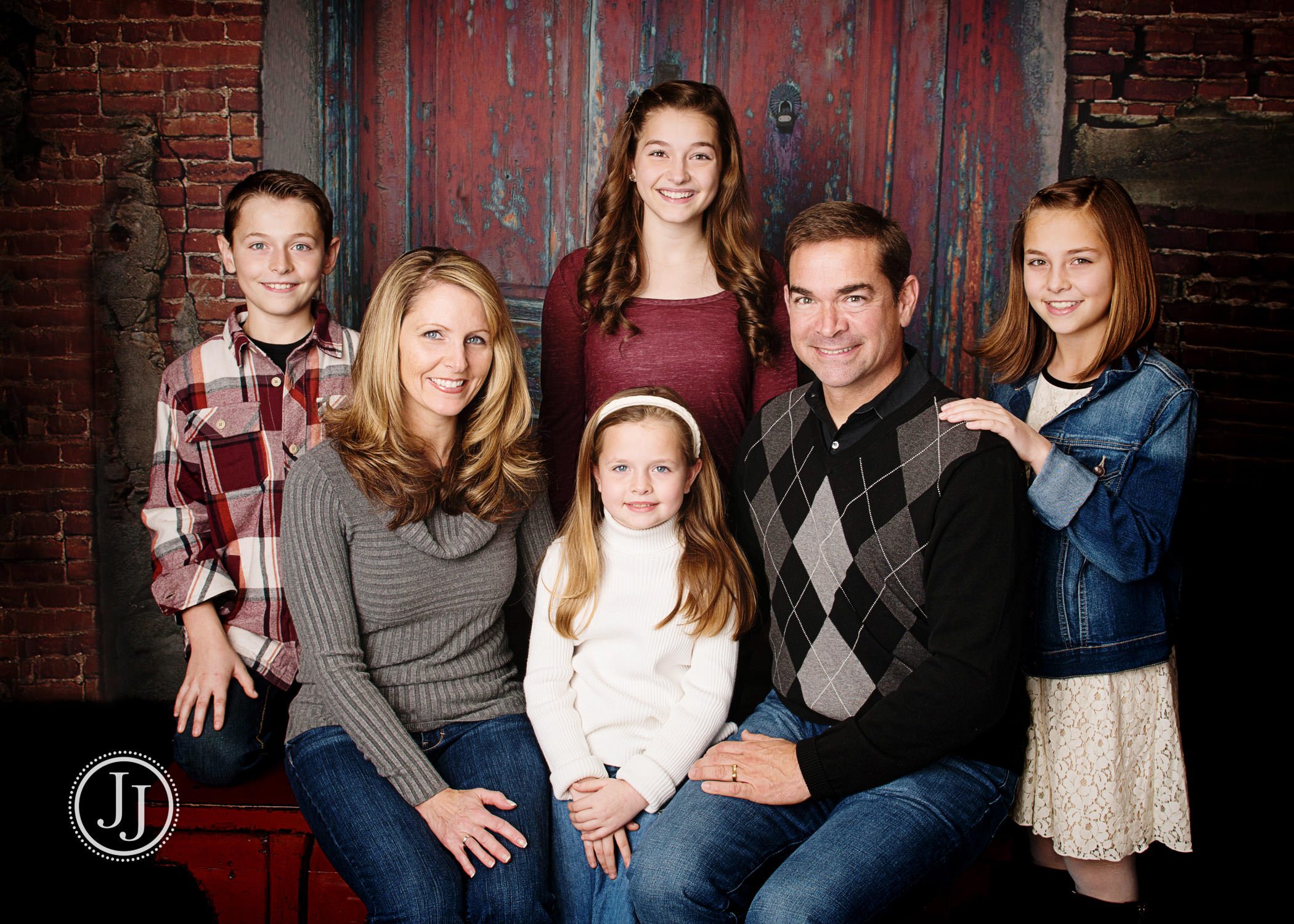 Family Pictures - Color My World Studio - Zionsville, Indiana